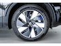 Volvo XC40 252PK Extended Range Ultimate 82 kWh | Panoramadak | Adap Cruise | Getint Glas | Memory