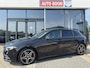 Mercedes-Benz A-klasse 180 AMG NIGHT EDITON AUTOMAAT PANO/SFEER/WIDESCR./ LED/P-CAM/CLIMA/2XPDC/S&S/MEDIA/BTA .NL AUTO/KM = NAP