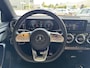 Mercedes-Benz A-klasse 180 AMG NIGHT EDITON AUTOMAAT PANO/SFEER/WIDESCR./ LED/P-CAM/CLIMA/2XPDC/S&S/MEDIA/BTA .NL AUTO/KM = NAP