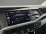 Volkswagen Transporter T6.1 2.0 TDI 110pk L2 Comfortline | Achterdeuren | Navi | Trekhaak | BPM-vrij | DAB | Parkeersensor V+A | Betimmering