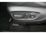Toyota RAV4 2.5 Plug-in Hybrid AWD Bi-Tone Plus | Electrisch panoramadak | Trekhaak | 1500 kg trekgewicht | 360 graden Camera |