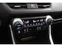 Toyota RAV4 2.5 Plug-in Hybrid AWD Bi-Tone Plus | Electrisch panoramadak | Trekhaak | 1500 kg trekgewicht | 360 graden Camera |