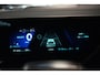 Renault Rafale 1.2 E-Tech 4x4 Plug-in Hybrid 300 Esprit Alpine | 300 PK | Panoramadak | Matrix LED | Head-up display | Trekhaak | Renault Rafale Esprit Alpine met 300 PK plug-in hybride aandrijving, voorzien van een 1.2-liter 3-cilinder benzinemotor in combinatie met elektromotoren en 4x4-aandrijving. Uitgerust met pano