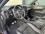 Volvo XC40 2.0 T4 R-Design / Navigatie / Airco Automatisch / Sensoren Voor&Achter / Achterklep Automatisch / Start&Stop /