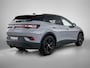 Volkswagen ID.4 Pro Limited Edition 77 kWh 286 PK | Trekhaak | Black style | Apple Carplay draadloos | Camera | Keyless access | Dodehoeksensoren | Navigatie | Android Auto draadloos | 19" Lichtmetalen velgen | Stoelverwarming | Adaptieve cruise control | Stuurverwarming |