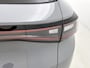 Volkswagen ID.4 Pro Limited Edition 77 kWh 286 PK | Trekhaak | Black style | Apple Carplay draadloos | Camera | Keyless access | Dodehoeksensoren | Navigatie | Android Auto draadloos | 19" Lichtmetalen velgen | Stoelverwarming | Adaptieve cruise control | Stuurverwarming |