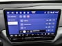 Volkswagen ID.4 Pro Limited Edition 77 kWh 286 PK | Trekhaak | Black style | Apple Carplay draadloos | Camera | Keyless access | Dodehoeksensoren | Navigatie | Android Auto draadloos | 19" Lichtmetalen velgen | Stoelverwarming | Adaptieve cruise control | Stuurverwarming |