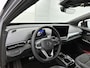Volkswagen ID.4 Pro Limited Edition 77 kWh 286 PK | Trekhaak | Black style | Apple Carplay draadloos | Camera | Keyless access | Dodehoeksensoren | Navigatie | Android Auto draadloos | 19" Lichtmetalen velgen | Stoelverwarming | Adaptieve cruise control | Stuurverwarming |