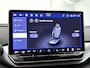 Volkswagen ID.4 Pro Limited Edition 77 kWh 286 PK | Trekhaak | Black style | Apple Carplay draadloos | Camera | Keyless access | Dodehoeksensoren | Navigatie | Android Auto draadloos | 19" Lichtmetalen velgen | Stoelverwarming | Adaptieve cruise control | Stuurverwarming |