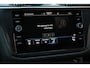 Volkswagen Tiguan Allspace 1.5 TSI 150pk DSG Life 7p. Navigatie Climate Control Trekhaak afneembaar Elektrische bedienbare achterklep Adaptieve Cruise Control Extra Getint Glas