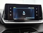 Peugeot e-2008 EV Allure 50 kWh | Parkeersensoren | Navigatie | Apple Carplay/Android Auto | Climate Control | 17" LMV |