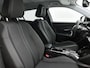 Peugeot e-2008 EV Allure 50 kWh | Parkeersensoren | Navigatie | Apple Carplay/Android Auto | Climate Control | 17" LMV |