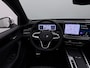Volkswagen Passat Variant 1.5 eHybrid R-Line Edition | Panodak | Zwenkbare Trekhaak | Camera | Navi | ACC | Massage |