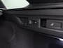 Volkswagen Passat Variant 1.5 eHybrid R-Line Edition | Panodak | Zwenkbare Trekhaak | Camera | Navi | ACC | Massage |