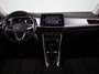 Volkswagen T-Roc 1.5 TSI Life 150 pk Automaat (DSG) | Navigatie | Parkeersensoren (Park assist) | Achteruitrijcamera | Adaptieve cruise control | Autom. airco |