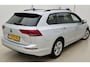 Volkswagen Golf Variant 1.0 eTSI Life Business 110 PK | Automaat | Navigatie | Parkeersensoren | Adaptive Cruise Control | Apple Carplay | Android Auto | Stoelverwarming | Stuurverwarming | Climatronic | Lichtmetalen velgen |