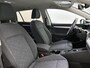 Volkswagen Golf Variant 1.0 eTSI Life Business 110 PK | Automaat | Navigatie | Parkeersensoren | Adaptive Cruise Control | Apple Carplay | Android Auto | Stoelverwarming | Stuurverwarming | Climatronic | Lichtmetalen velgen |