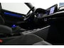 Volkswagen Golf 1.4 GTE / GTI Look Diffuser / GTI look Spoiler / Maxton Design Bodykit / Matrix LED / Apple Carplay - Android Auto / Stoelverwarming / Ambienteverlichting / Moonstone Grey / 19'' LMV / Achteruitrijcamera / Sport-Chassis / Rode zadels / DCC / Mistverlichting LED / Adaptive Cruise Control