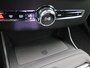 Volvo XC90 2.0 T8 Plug-in hybrid AWD Plus Black Edition Panoramadak, Trekhaak, Luchtvering, 21" LM Velgen, Harman Kardon Audio, 360gr. Camera, Head-Up Display