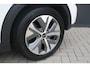 Kia Niro EV E-Niro ExecutiveLine 64 kWh | Warmtepomp | 3 Fase | Adaptive Cruise | Stoelventilatie | Leder | Camera | Orig NL