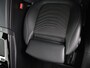 Mercedes-Benz A-klasse 180 Business Line | Half Leder | Stoelverwarming | Adaptive cruise | Camera | Park assist | Carplay | Climate control | Navigatie | DAB |