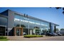 Volvo XC40 T5 Recharge R-Design - Panorama/schuifdak - IntelliSafe Assist - 360º Camera - Harman/Kardon audio - Verwarmde voorstoelen & stuur - Parkeersensoren voor & achter - Elektr. bedienb. voorstoelen met geheugen links - Standkachel - Extra getint glas - Inklapbare trekhaak - 19' LMV