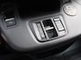 Toyota ProAce City 1.5 D-4D L1 Professional | Automaat | 3-zits | Clima | Navi | Camera | Cruise | Dodehoek detectie | Stoel- en stuurverwarming | Digitale binnenspiegel |