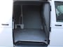 Volkswagen Transporter 2.0 TDI L2H1 28 Comfortline | 3-zits | Airco | Cruise | PDC | Apple Carplay | Android Auto | Volledig betimmerd |