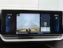 Peugeot 208 1.2 PureTech Allure Pack 101 PK | Apple carplay | Android auto | Climate control | Adaptive cruise control | Camera | Parkeersensoren | Lichtmetalen velgen | Stoelverwarming | Privacy glass |