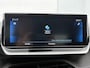 Peugeot 208 1.2 PureTech Allure Pack 101 PK | Apple carplay | Android auto | Climate control | Adaptive cruise control | Camera | Parkeersensoren | Lichtmetalen velgen | Stoelverwarming | Privacy glass |