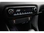 Toyota Yaris 1.5 Hybrid 115 Dynamic | Apple Carplay / Android Auto | Dodehoek detectie | Parkeersensoren voor/achter | Stoel-/stuurverwarming | Adaptive Cruise | Clima | Keyless | Camera | 16 inch