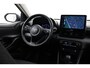 Toyota Yaris 1.5 Hybrid 115 Dynamic | Apple Carplay / Android Auto | Dodehoek detectie | Parkeersensoren voor/achter | Stoel-/stuurverwarming | Adaptive Cruise | Clima | Keyless | Camera | 16 inch