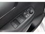Toyota Yaris 1.5 Hybrid 115 Dynamic | Apple Carplay / Android Auto | Dodehoek detectie | Parkeersensoren voor/achter | Stoel-/stuurverwarming | Adaptive Cruise | Clima | Keyless | Camera | 16 inch