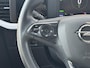 Opel Mokka-e Elegance 50-kWh 11kw bl. Navigatie via Apple Carplay of Android Auto / Achteruitrijcamera / Parkeersensoren achter / Cruise control / Lane assist / DAB radio / Telefoon voorbereiding * DAB radio / Lichtmetalen wielen 17" / Stoelverwarming  / Elektrische ramen / Elektrische spiegels