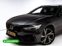 Volvo V90 2.0 T6 AWD R-Design | Pano | Trekhaak | Headup | Harman Kardon | Pilot assist | Stoel- & Stuurverwarming | 19"LMV, Extra getint glas, 1/2 leer/alcantara, PDC + Camera, Apple Carplay, Elec. achterklep