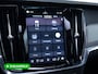 Volvo V90 2.0 T6 AWD R-Design | Pano | Trekhaak | Headup | Harman Kardon | Pilot assist | Stoel- & Stuurverwarming | 19"LMV, Extra getint glas, 1/2 leer/alcantara, PDC + Camera, Apple Carplay, Elec. achterklep