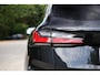 BMW 2-Serie Active Tourer 218i M-Sport | Pano | HUD | H&K | Drive ass Pro | Massage | 360 Cam | Elektr. trekhaak | Stuurverwarming | 18" | Keyless | Elektr. stoel + mem | Etc.