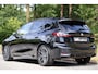 BMW 2-Serie Active Tourer 218i M-Sport | Pano | HUD | H&K | Drive ass Pro | Massage | 360 Cam | Elektr. trekhaak | Stuurverwarming | 18" | Keyless | Elektr. stoel + mem | Etc.