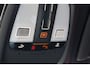 Volvo XC60 2.0 B5 R-Design | Panoramadak | Lounge Pack | Park Assist Pack | Winter Pack | Trekhaak | Leder |