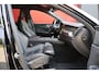 Volvo XC60 2.0 B5 R-Design | Panoramadak | Lounge Pack | Park Assist Pack | Winter Pack | Trekhaak | Leder |