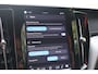 Volvo XC60 2.0 B5 R-Design | Panoramadak | Lounge Pack | Park Assist Pack | Winter Pack | Trekhaak | Leder |