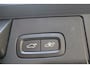 Volvo XC60 2.0 B5 R-Design | Panoramadak | Lounge Pack | Park Assist Pack | Winter Pack | Trekhaak | Leder |