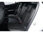 Peugeot e-2008 EV GT Pack 50 kWh / Carplay / Stoelverwarming / Keyless