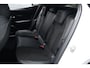 Peugeot e-2008 EV GT Pack 50 kWh / Carplay / Stoelverwarming / Keyless