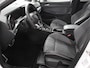 Volkswagen Golf 1.5 eTSI DSG R-Line Panorama dak Navigatie Apple Carplay/Android Auto Climate Control Camera Dab Extra Getint Glas Adaptive Cruise Control Virtual Cockpit Lichtmetalen Velgen
