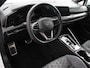 Volkswagen Golf 1.5 eTSI DSG R-Line Panorama dak Navigatie Apple Carplay/Android Auto Climate Control Camera Dab Extra Getint Glas Adaptive Cruise Control Virtual Cockpit Lichtmetalen Velgen