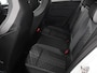 Volkswagen Golf 1.5 eTSI DSG R-Line Panorama dak Navigatie Apple Carplay/Android Auto Climate Control Camera Dab Extra Getint Glas Adaptive Cruise Control Virtual Cockpit Lichtmetalen Velgen