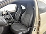 Toyota Aygo X 1.0 VVT-i S-CVT Envy Automaat | Navigatie | JBL Soundsystem | Draadloos Opladen | Climate Control | Apple Carplay/Android Auto |
