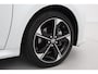 Toyota Yaris 1.5 Hybrid 130 Launch Edition | Dodehoek detectie | JBL | Apple Carplay / Android Auto | Head-up display | Stoel-/stuurverwarming | Parkeersensoren voor/achter | 17 inch
