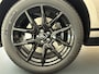 Land Rover Range Rover Velar P400e R-Dynamic SE | Panoramadak | Black Pack | Head-Up Batumi Gold / Ebony